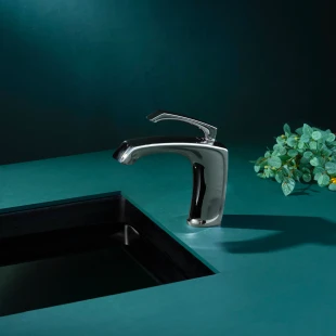 Хромований змішувач з латуні у ванну кімнату Nett PH-33 фото