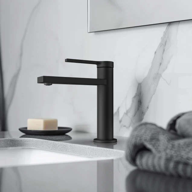 Чорний змішувач для умивальника Nett VB-22 фото