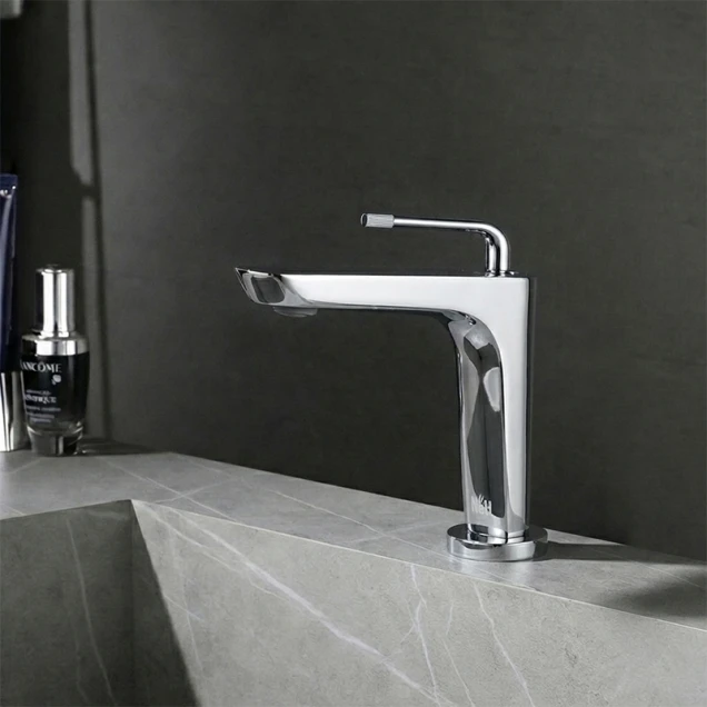 Хромований змішувач на раковину Nett DH-21 фото